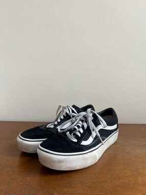 Vans Black and White Platform Old Skool Sneakers 8.5 M, 10 W